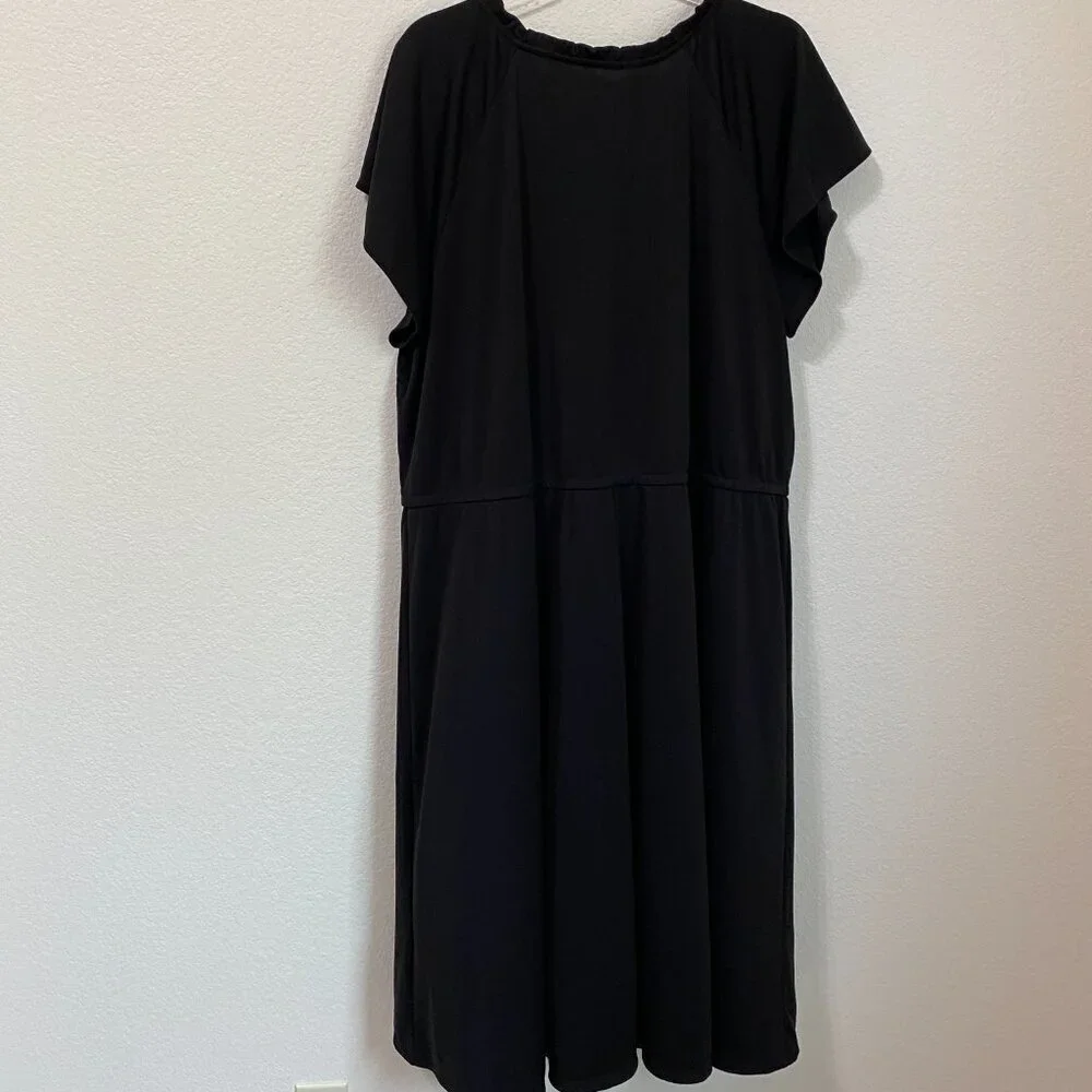 Talbots Black Short Sleeved V-Neck Midi Dress